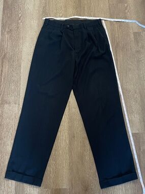 Axist Mens 32/32 Vintage Pleated and Cuffed Trousers in Black